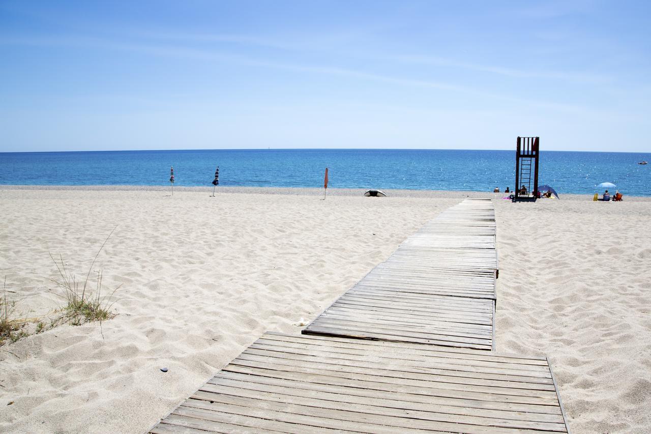 בארי סארדו Teku Sardinia Boutique Hotel מראה חיצוני תמונה
